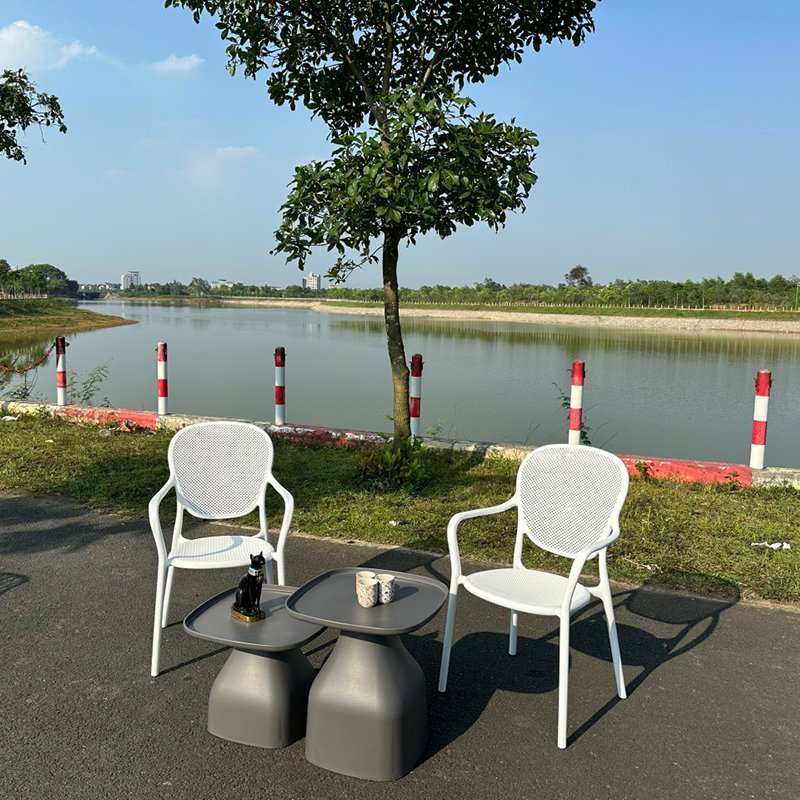 Bàn ghế nhựa đúc nguyên khối nhập khẩu đẹp, cao cấp GC268