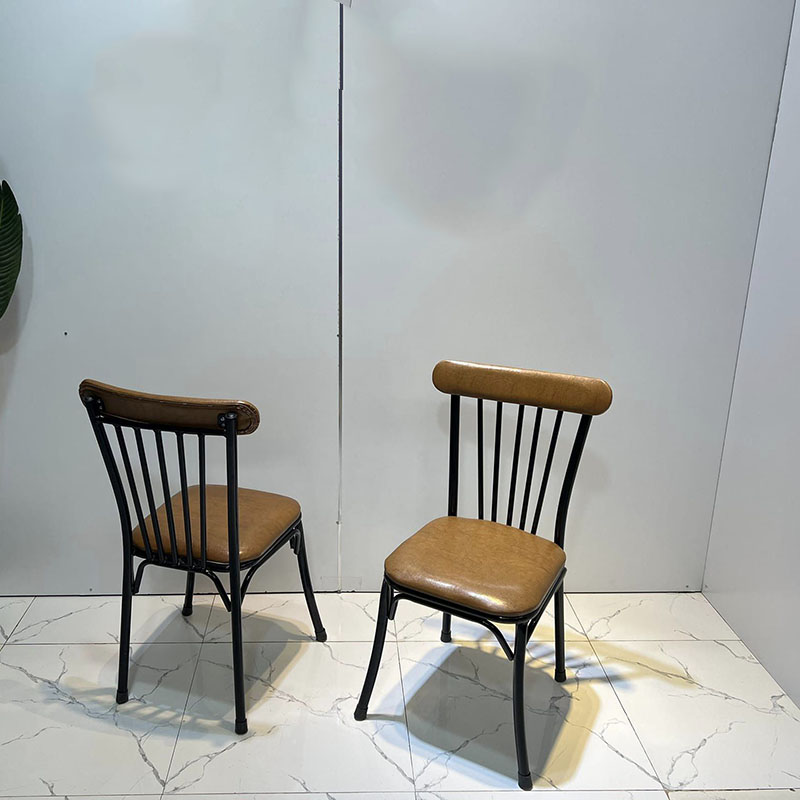 Bộ bàn ghế cafe, quán ăn song sắt bọc đệm GC908