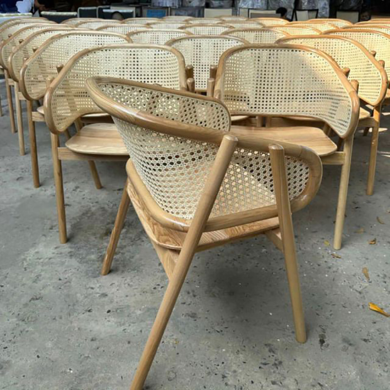 Ghế cafe, ghế ăn Casey gỗ sồi, tựa lưng lưới đan mây GC556