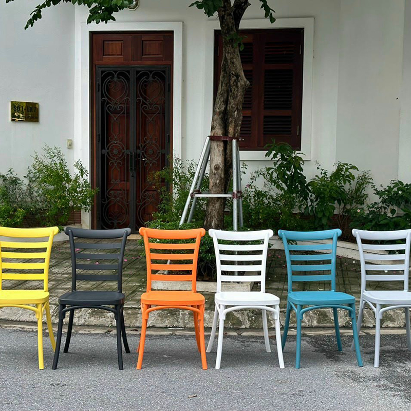 Ghế nhựa đúc Bistro nhập khẩu nguyên chiếc GC290