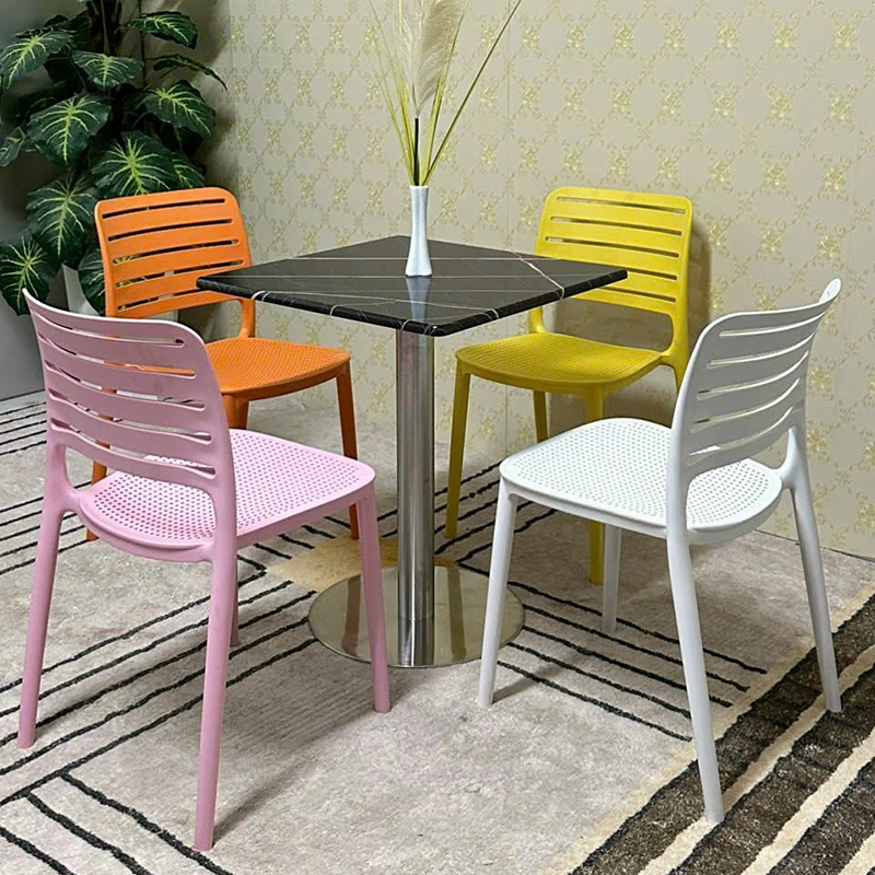 Ghế nhựa đúc nguyên khối SANKYO lưng sọc ngang GC262