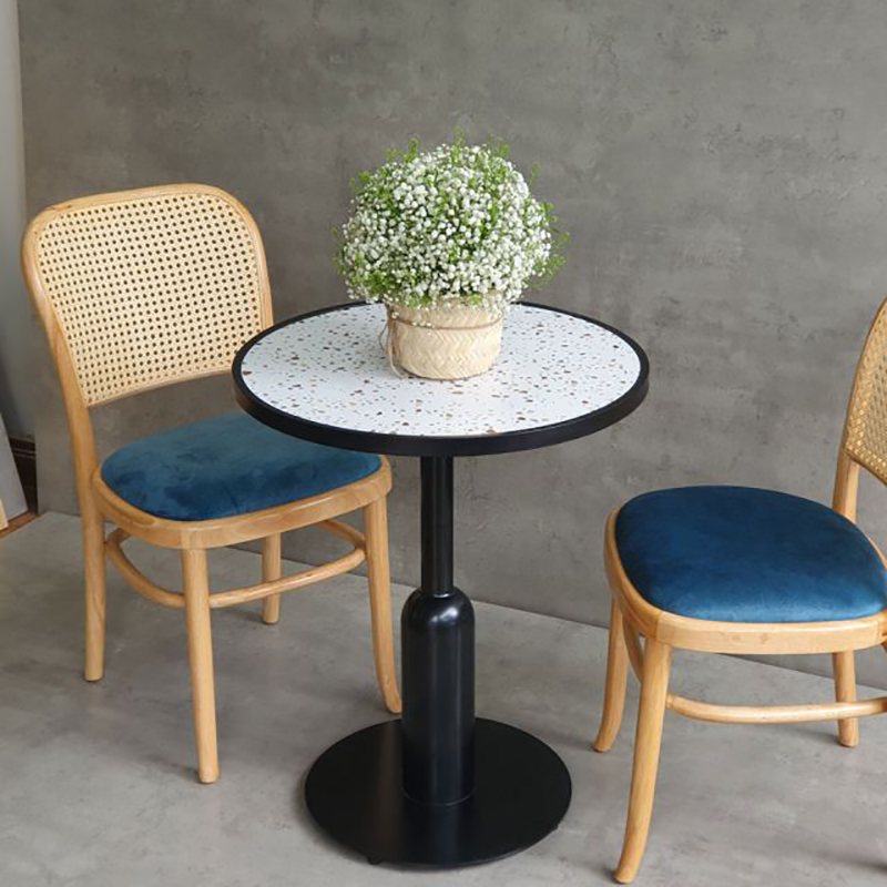 Ghế Thonet gỗ sồi bọc nệm vải nhung lưng lưới đan mây mắt cáo GC557