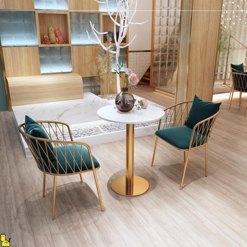 Ghế bành cafe chân sắt mặt ngồi lót nệm kèm gối ôm GC846