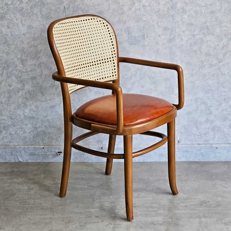 Ghế Thonet có tay tựa gỗ Tần Bì lưng mây bọc nệm da PU GC834