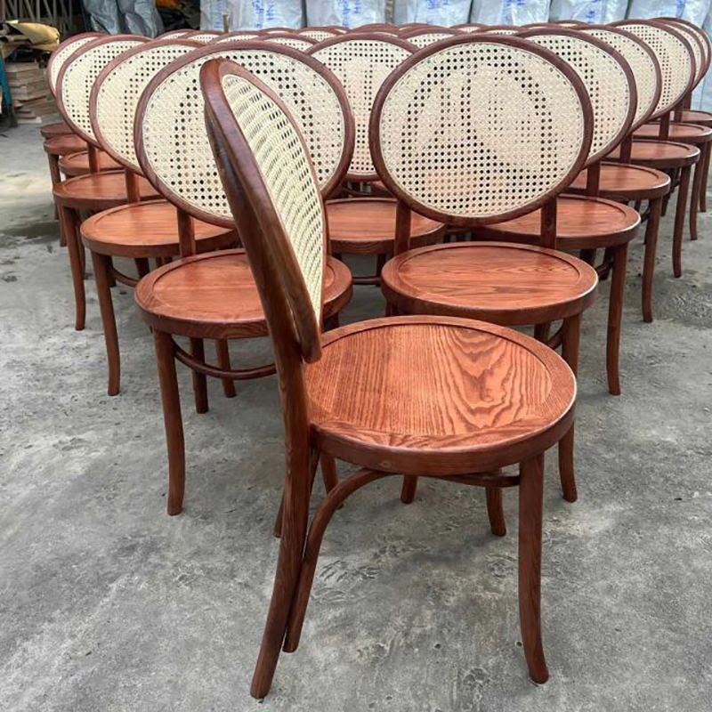 Ghế Thonet mặt trăng khung gỗ tần bì Ash lưng lưới đan mây mắt cáo GC833