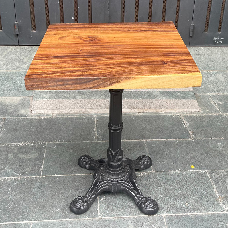 Bàn cafe vuông gỗ Me Tây chân gang mỹ nghệ hình rùa ống GC609