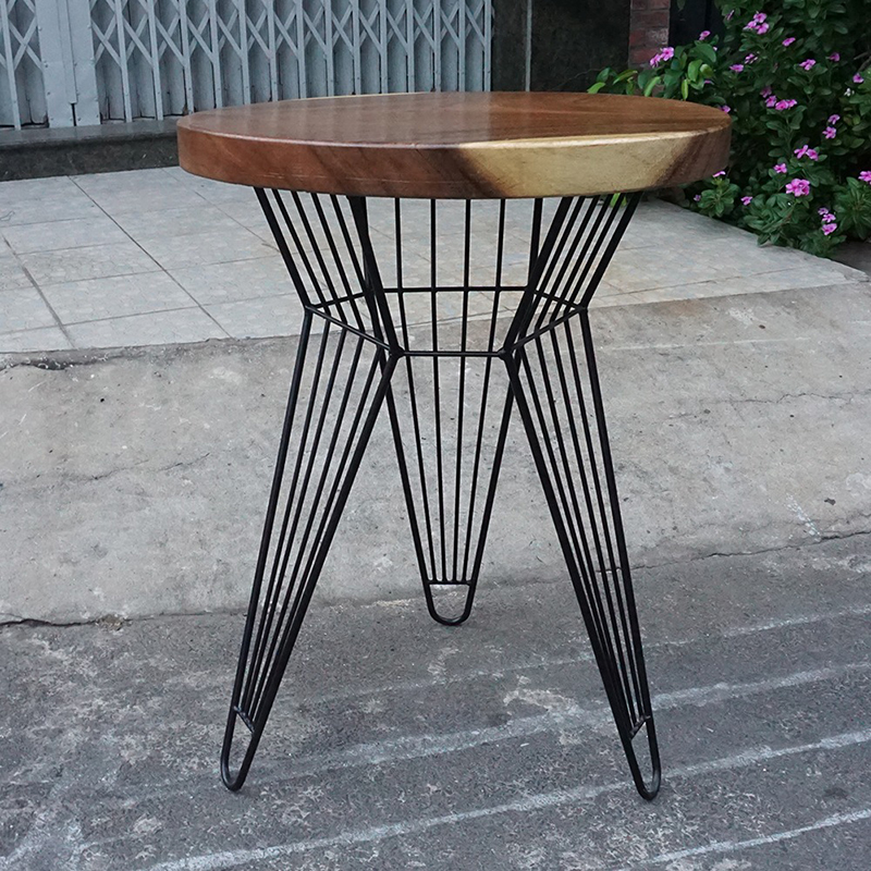 Bàn gỗ Me Tây tròn kích thước 60cm chân sắt tĩnh điện GC612