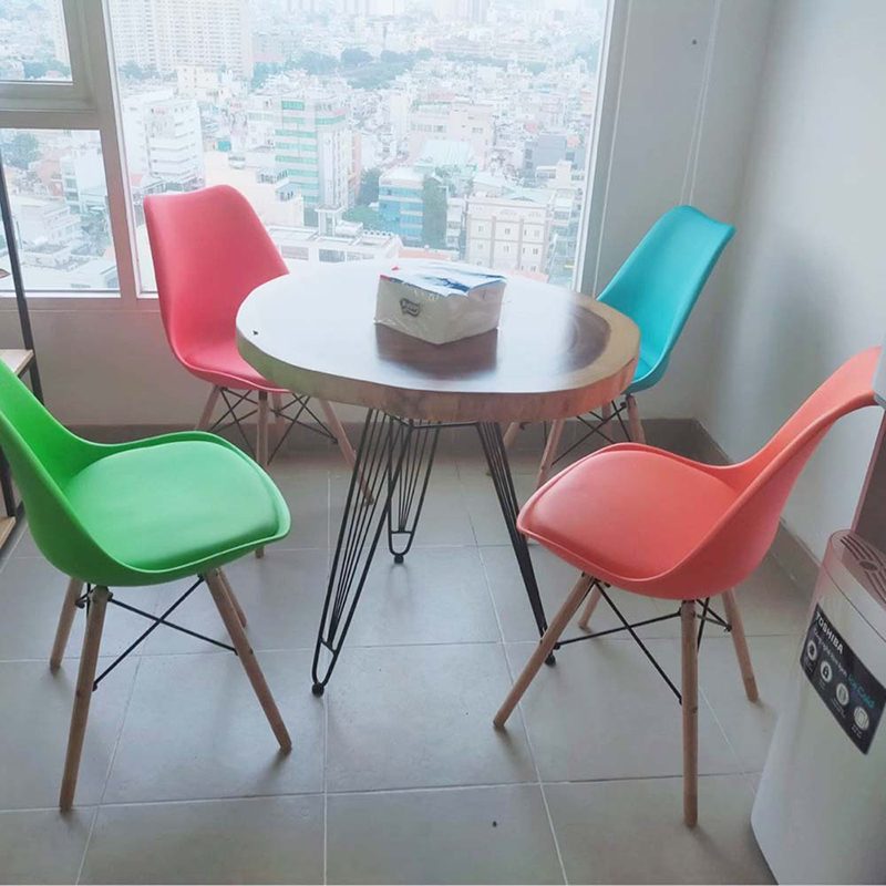 Bàn tròn cafe gỗ Me Tây Nguyên Tấm chân sắt sơn tĩnh điện GC604
