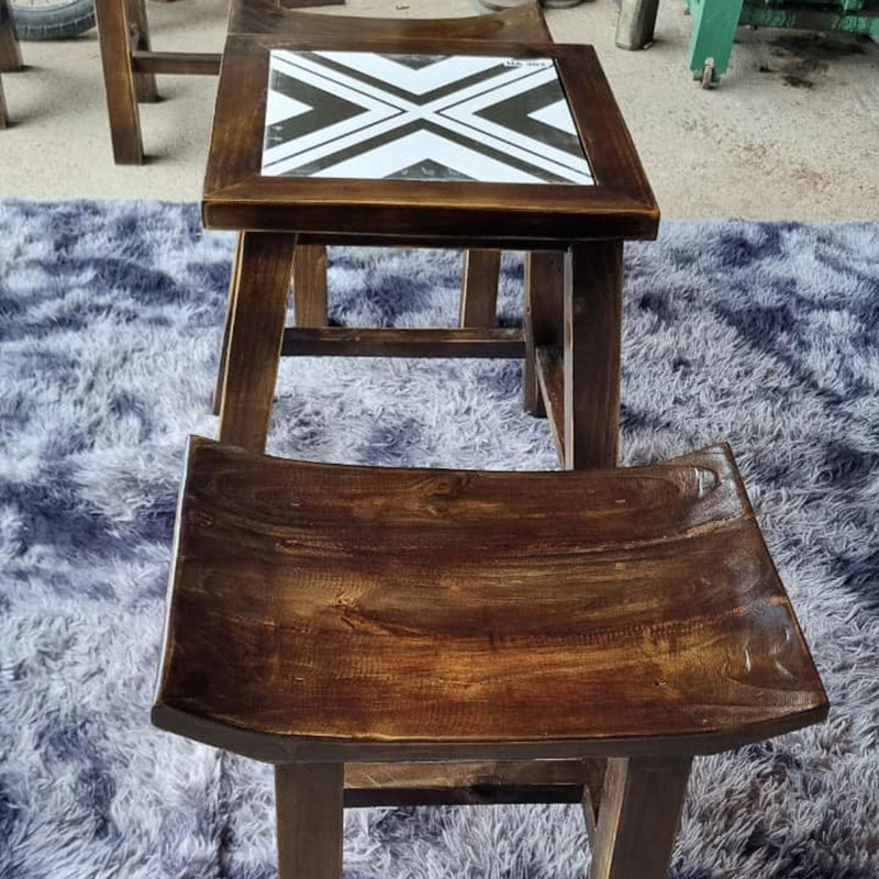 Bộ bàn ghế gỗ cafe phong cách Vintage mộc mạc, hoài cổ GC586