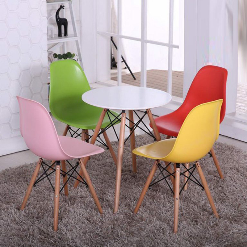 Ghế nhựa Eames chân đan nhập khẩu GC620