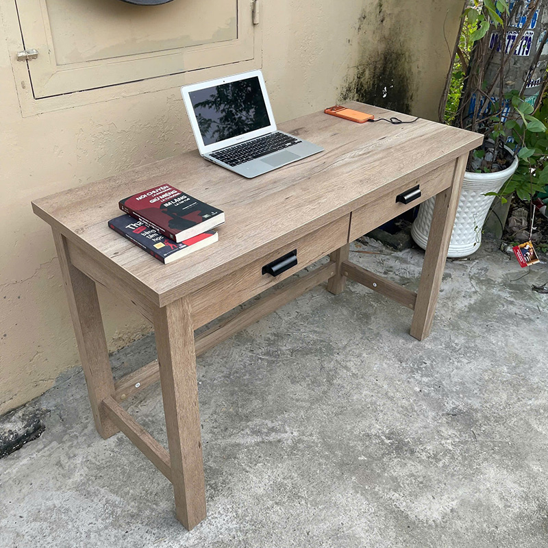 Bàn học, bàn làm việc có cổng sạc USB và 2 ngăn kéo BH665