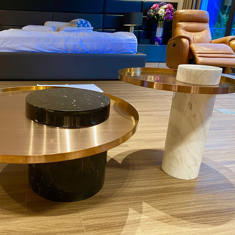 Bàn trà trụ đá đen tự nhiên nguyên khối, mặt inox 304 mạ PVD BT947