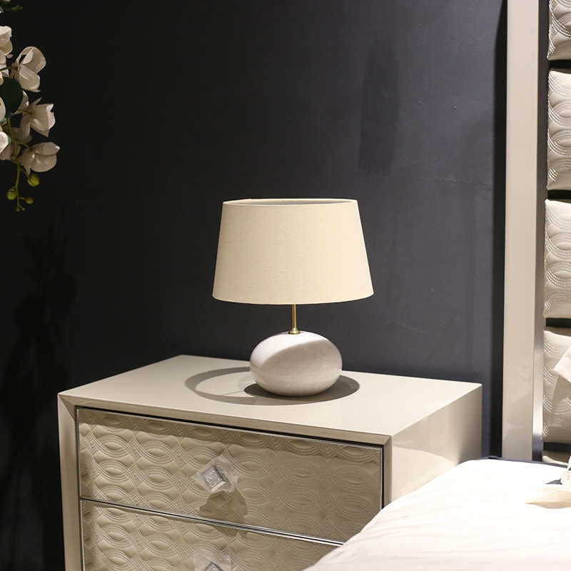 Đèn ngủ đẹp để bàn Marble luxury chân đá tự nhiên DN001