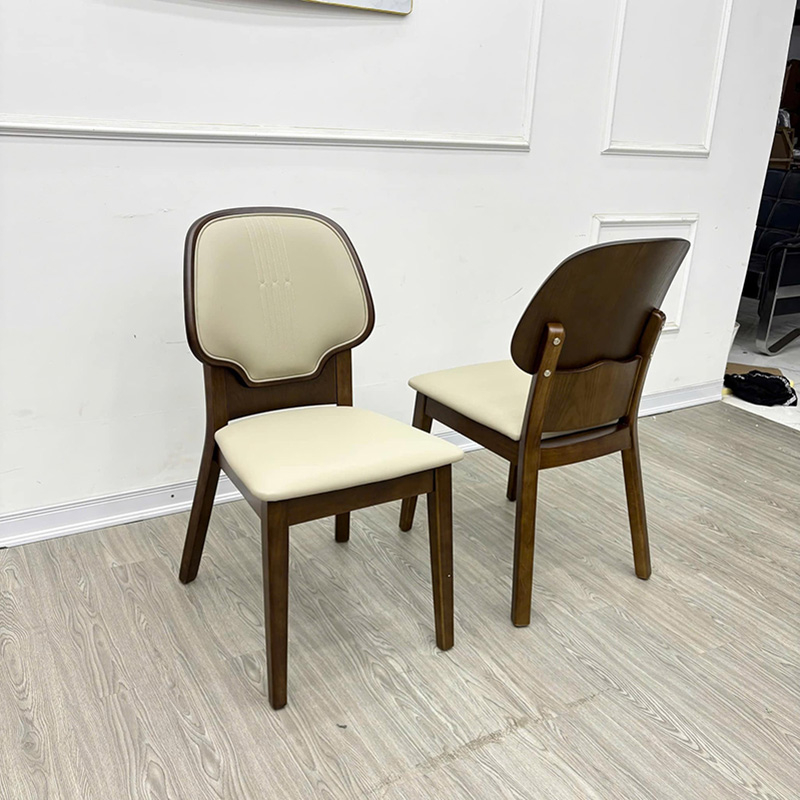 Ghế ăn bọc nệm êm ái, khung gỗ chắc chắn GA603