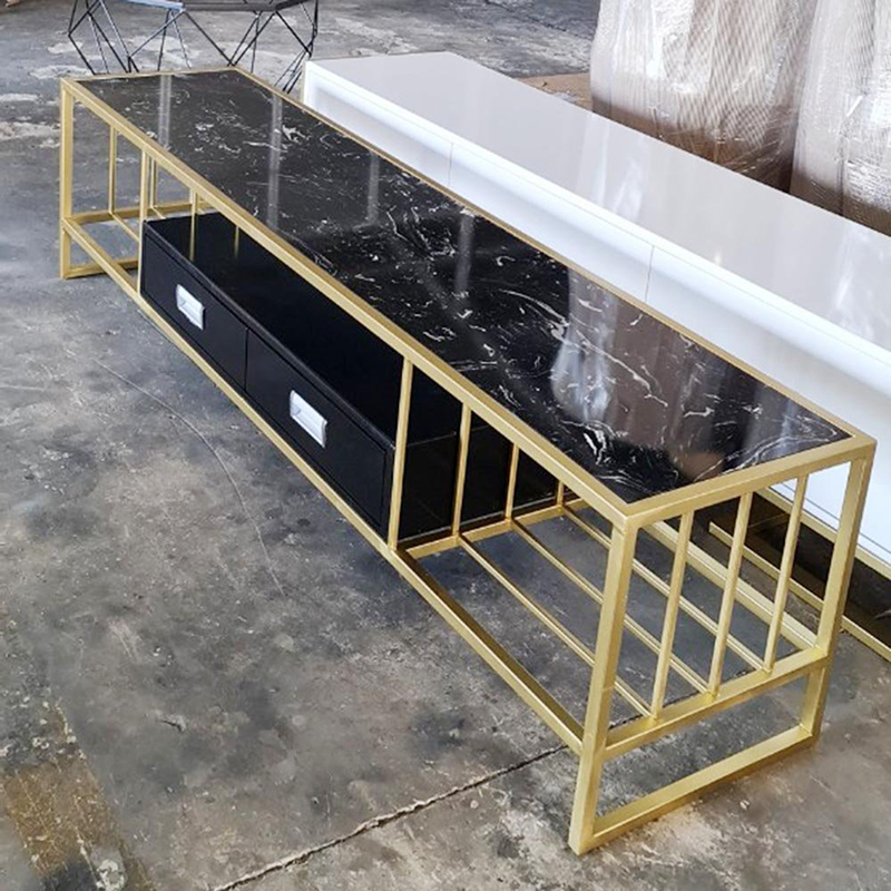 Kệ tivi mặt đá đen khung mạ vàng sang trọng KT938