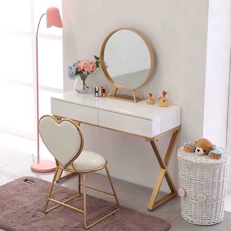 Bàn phấn trang điểm Decor trái tim BP691